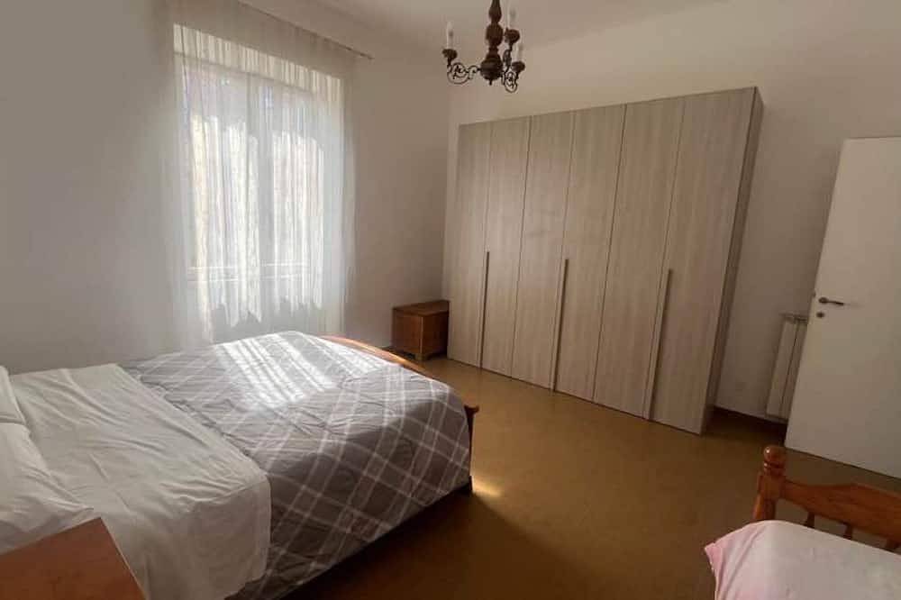 Ganze Wohnung, Apartment in Ladispoli central area near the sea ideal for families in Ladispoli, Rom Provinz