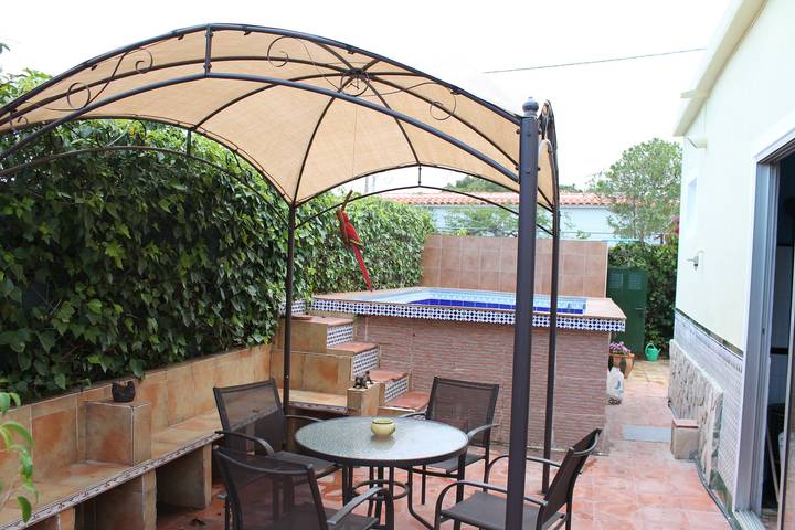 Bungalow para 8 personas, con Piscina en Oliva