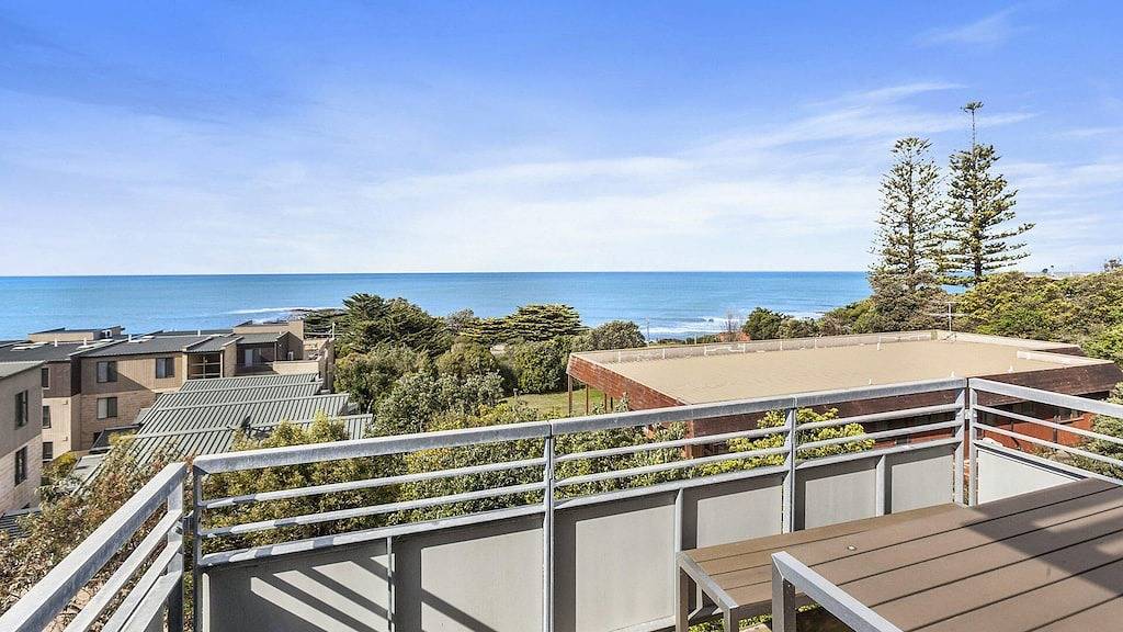 Ganze Wohnung, Point Grey Apartment 13 - Aussicht, Wlan und tierfreundlich! in Lorne, Great Ocean Road