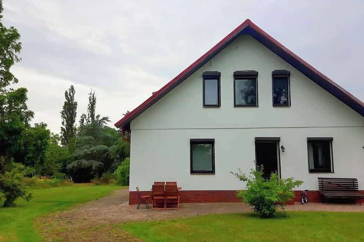 Ferienwohnung für 4 Personen, mit Balkon und Garten