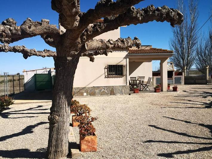 Casa rural para 4 personas, con jardín y vistas, Familias con niños en Provincia de Tarragona - 2