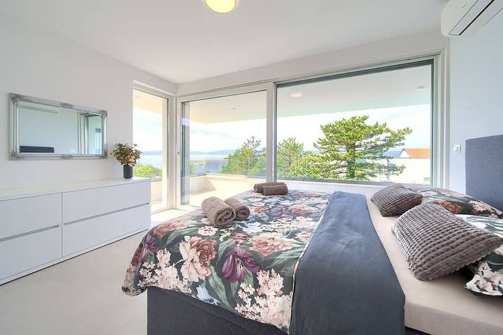 Villa pour 9 personnes, avec terrasse à Punat