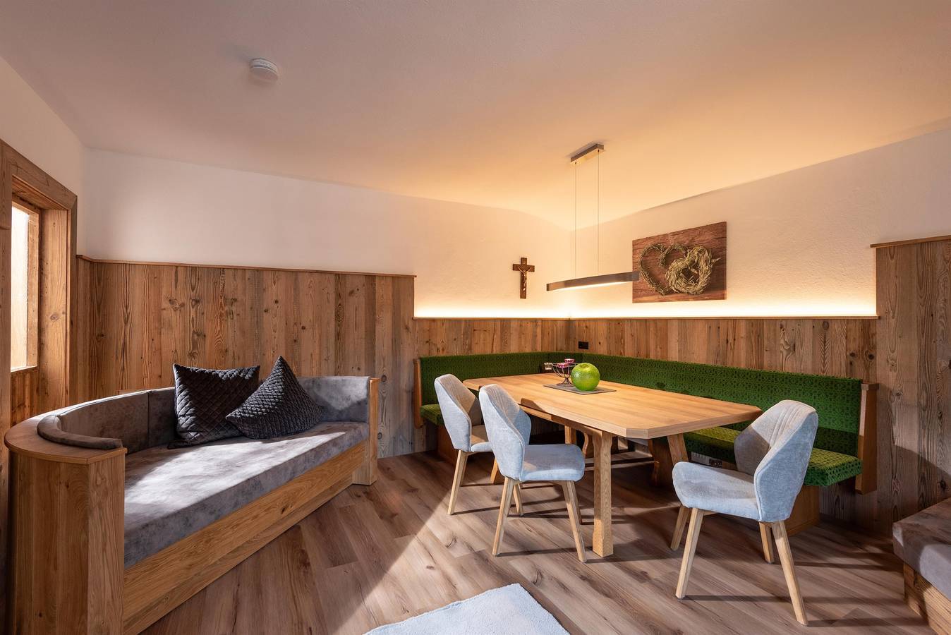Ganze Ferienwohnung, Appartement Ahorn in Zell am Ziller, Zillertaler Alpen