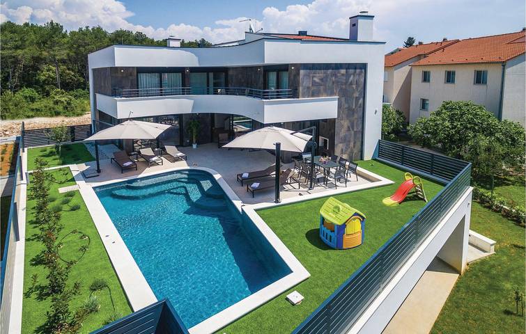 Casa de vacaciones para 10 personas, con jacuzzi y terraza además de jardín y sauna - 1