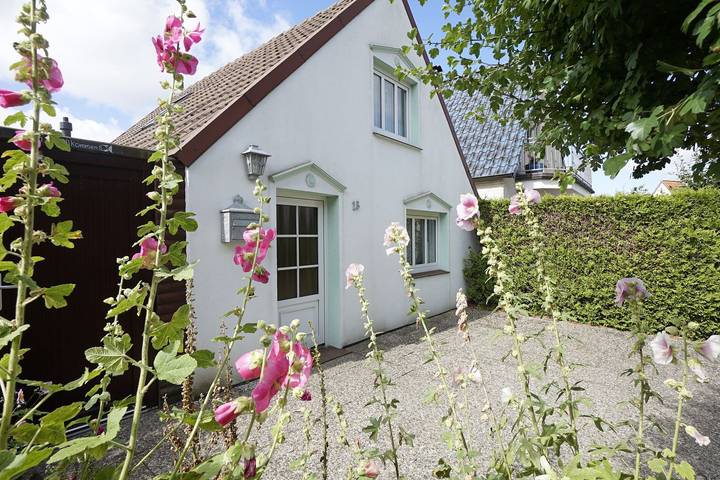 Ferienhaus für 8 Personen, mit Terrasse und Garten - 1