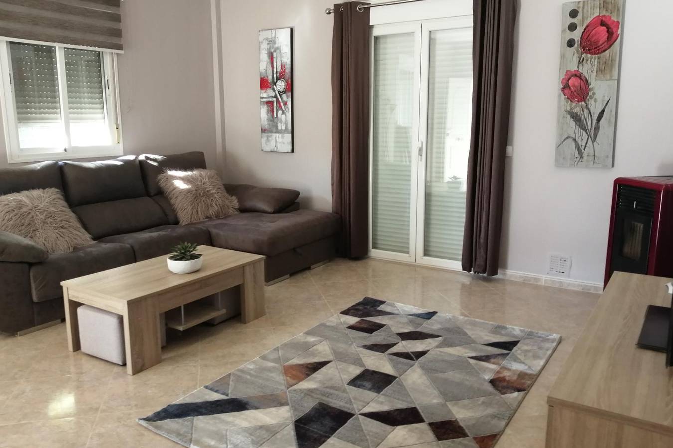 Villa - Sleeps 4 - Pool - Patio - Parking in Arboleas, Almería Provinz