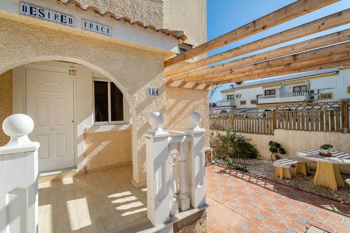 Location de vacances pour 5 personnes, avec jardin et bassin pour enfant à Gran Alacant - 3