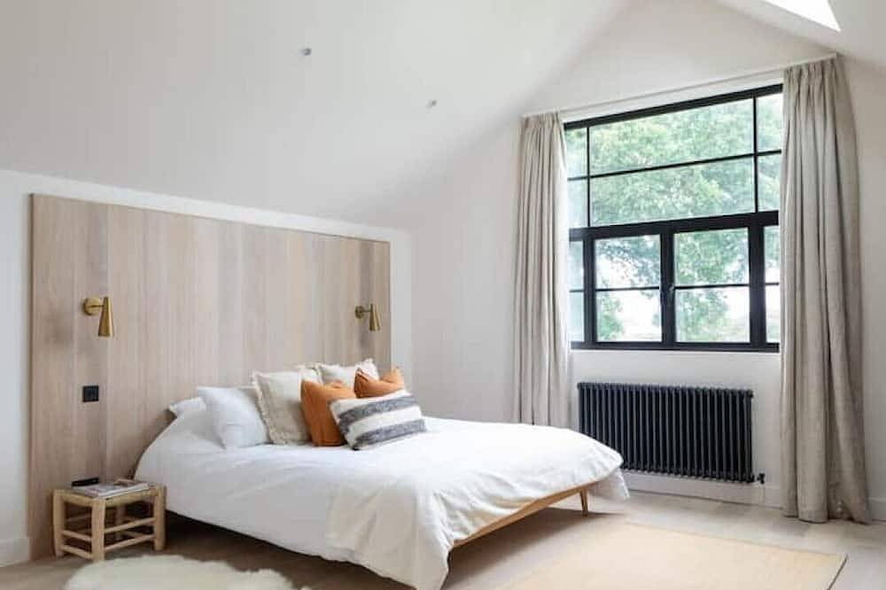 New stylish coastal home in West Wittering Beach, West Wittering