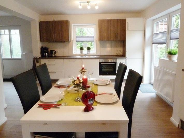 Ferienhaus für 5 Personen, mit Balkon und Terrasse sowie Garten in Eilsum - 4