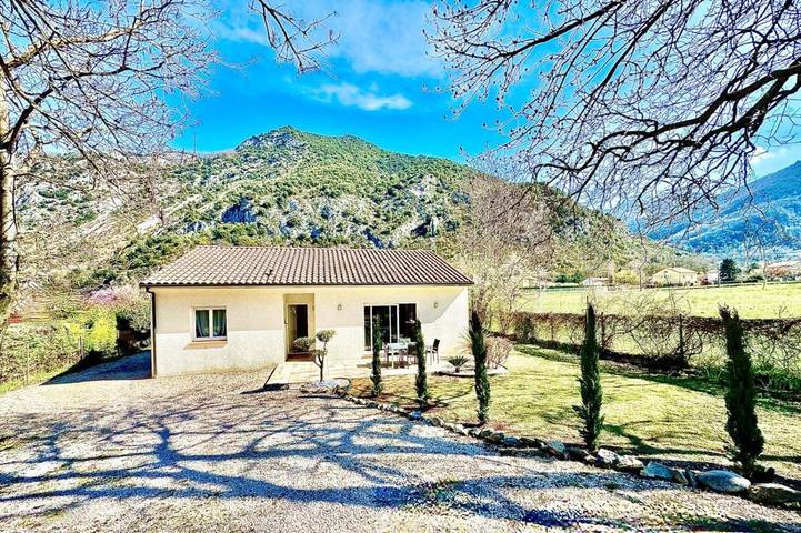 Villa pour 8 personnes, avec jardin et vue