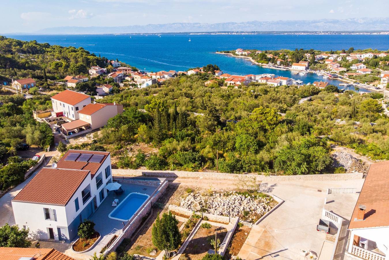 Cijeli apartman, Jednosobni apartman s balkonom Lukoran, Ugljan A-23933-a in Lukoran, Otok Ugljan