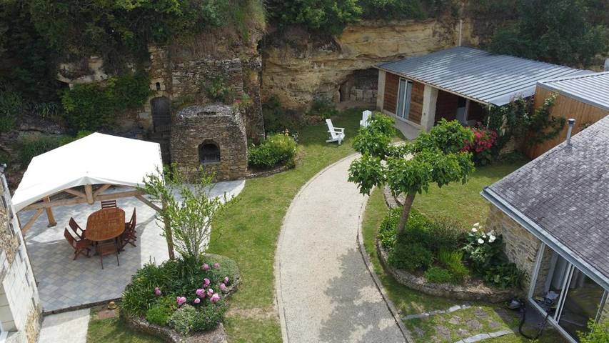 Location de vacances pour 6 personnes, avec jardin, animaux acceptés à Gennes - 2