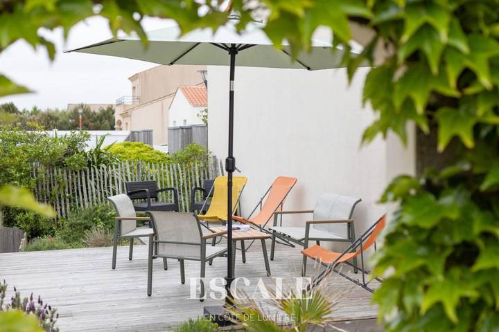 Location de vacances pour 6 personnes, avec Terrasse dans Plage de La Paracou - 2