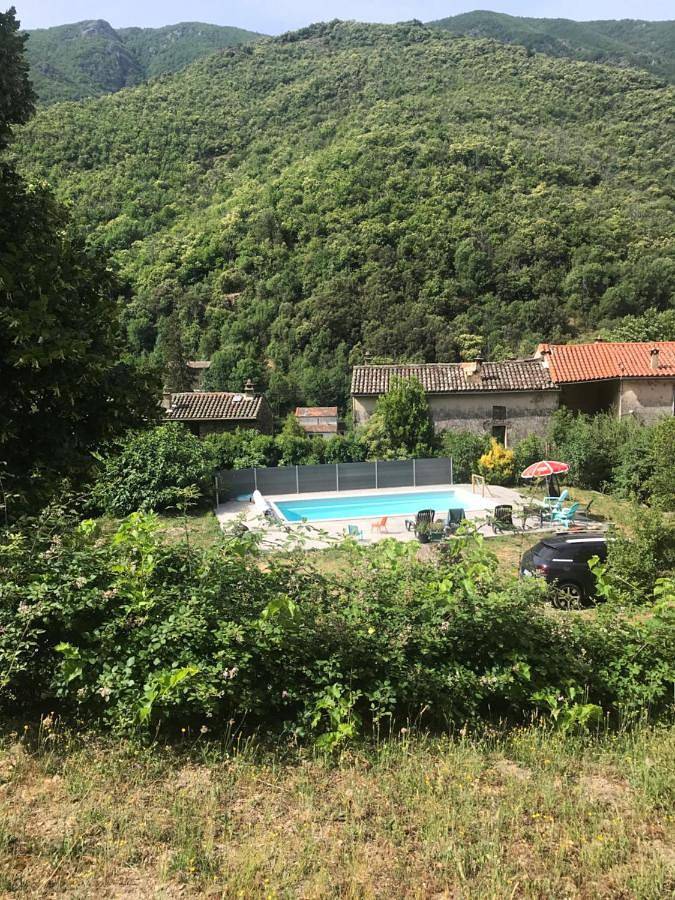 Maison de vacances pour 4 personnes, avec piscine ainsi que jardin et vue