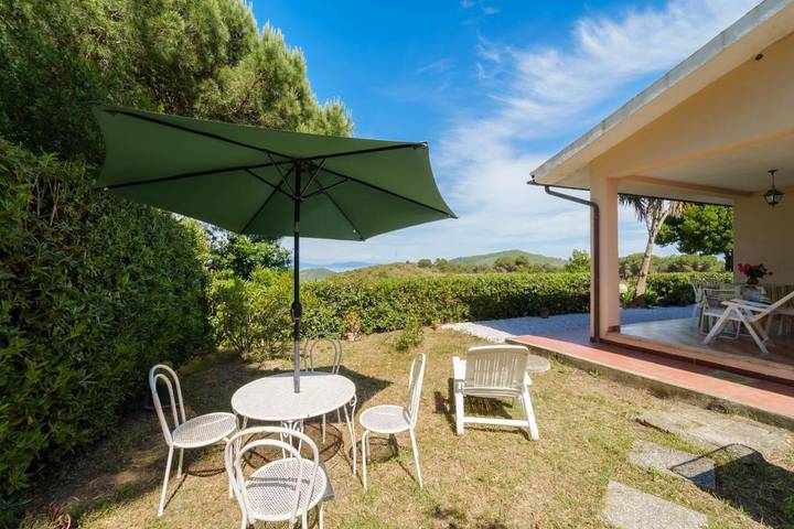 Villa per 7 persone, con giardino e panorama in Porto Azzurro