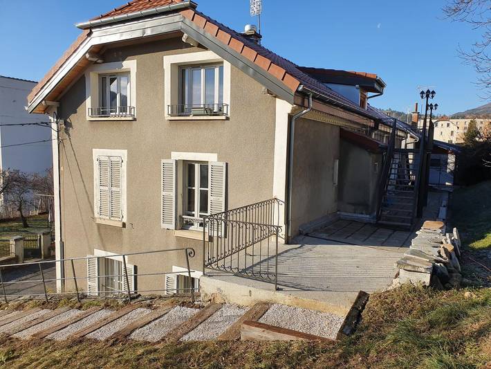 Casa de huéspedes para 6 personas, con terraza y jardín - 1