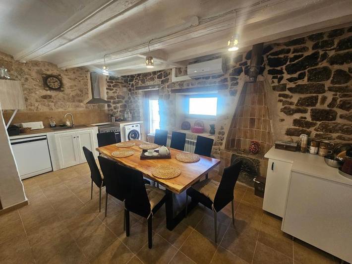Location de vacances pour 8 personnes, avec vue et balcon à Cretas - 4