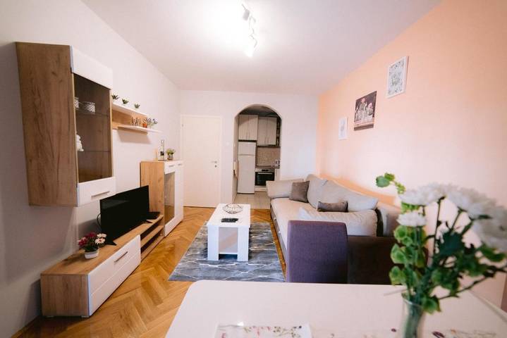 Gîte pour 4 personnes, avec terrasse à Novi Sad