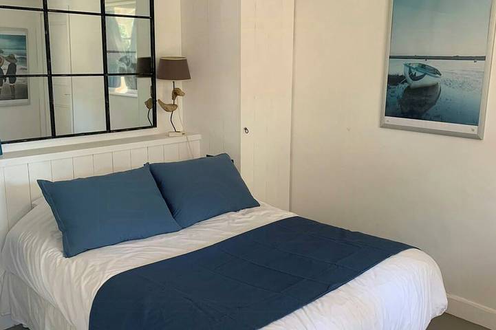 Location de vacances pour 8 personnes, avec jardin, animaux acceptés dans Plage des Gollandieres (Le Bois-Plage-en-Re) - 4