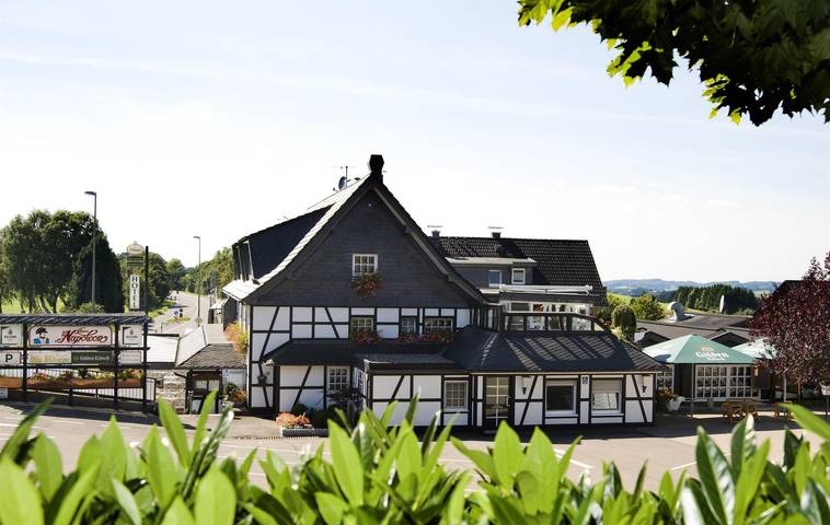 Hotel für 2 Personen, mit Balkon und Terrasse sowie Sauna und Ausblick in Bergisches Land