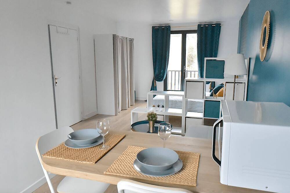 Studio Atypique, Refait à Neuf, Tout Équipé in Vert-le-Grand, Essonne
