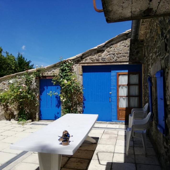 Location de vacances pour 10 personnes, avec Terrasse et Jardin ainsi que Piscine et Vue