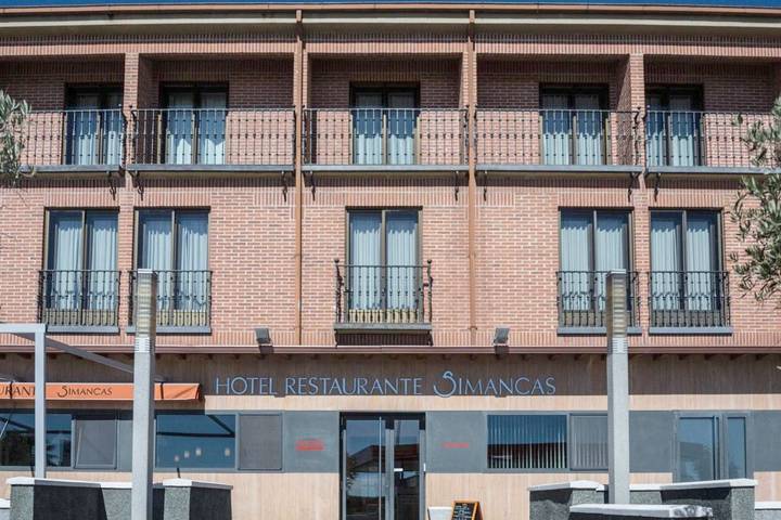 Apartamento para 2 personas, con Balcón además de Terraza y Vistas en Simancas