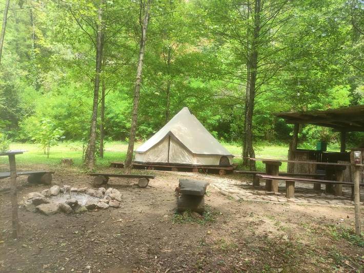 Camping für 4 Personen, mit Ausblick und Terrasse, mit Haustier in Slowenien - 4