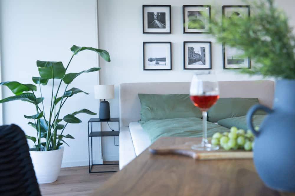 Ganze Wohnung, ☆Bright apartment☆Wide view☆12th floor☆Netflix☆Center☆ in Augsburg, Bayerisch Schwaben