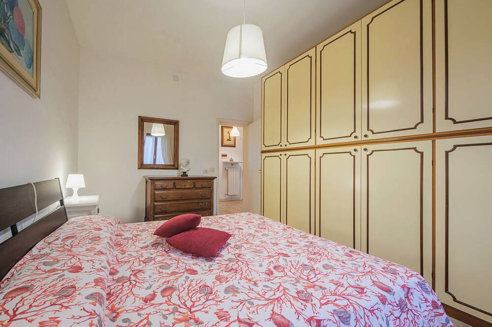 Appartamento intero, Appartamento Ilaria by Interhome in Marina di Massa, Massa