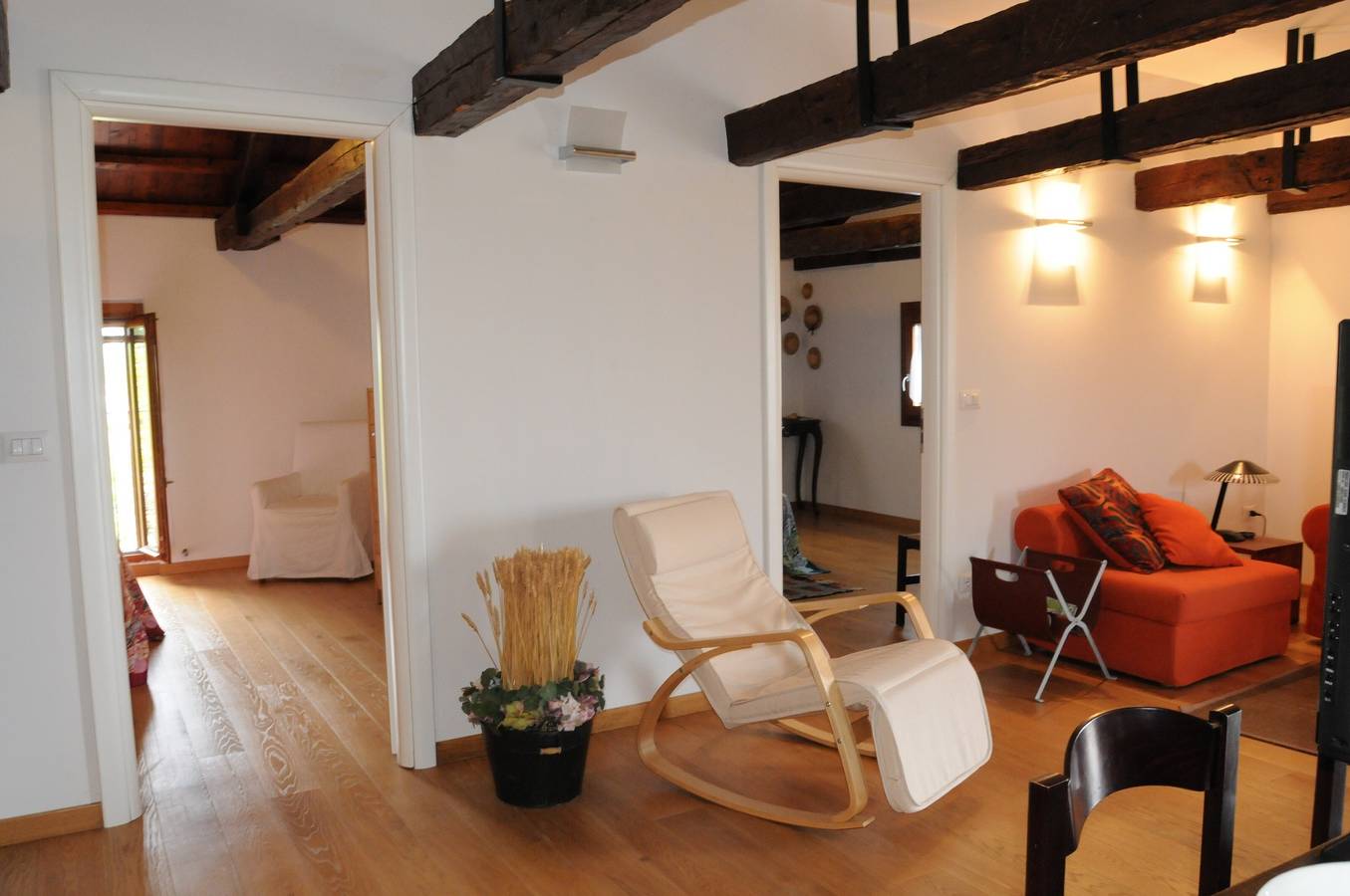 Casa Vacaciones 'Cozy Country Loft Oleandro' con Terraza Privada, Wi-Fi y Aire Acondicionado in Chioggia, Provincia de Venezia