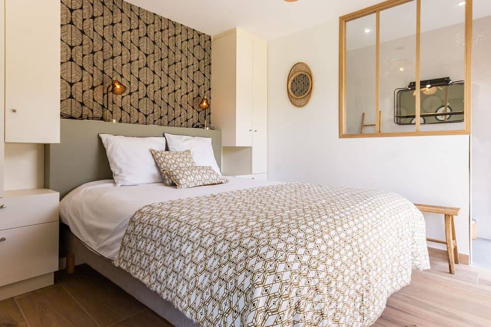 Maison moderne et lumineuse à 900m de la plage, jardin privé, terrasse, barbecue et 2 vélos adultes inclus. in Mesquer, Côte d'Amour