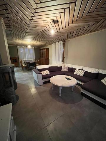 Gîte pour 6 personnes, avec terrasse et jardin dans Bosjean