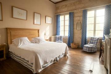 Location De Vacances pour 7 Personnes dans Beaucaire, Région de Nîmes, Photo 4