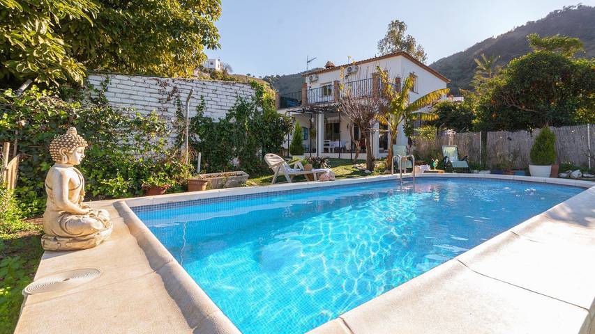 Casa de vacaciones para 6 personas, con Balcón/Terraza y Piscina en Canillas de Aceituno