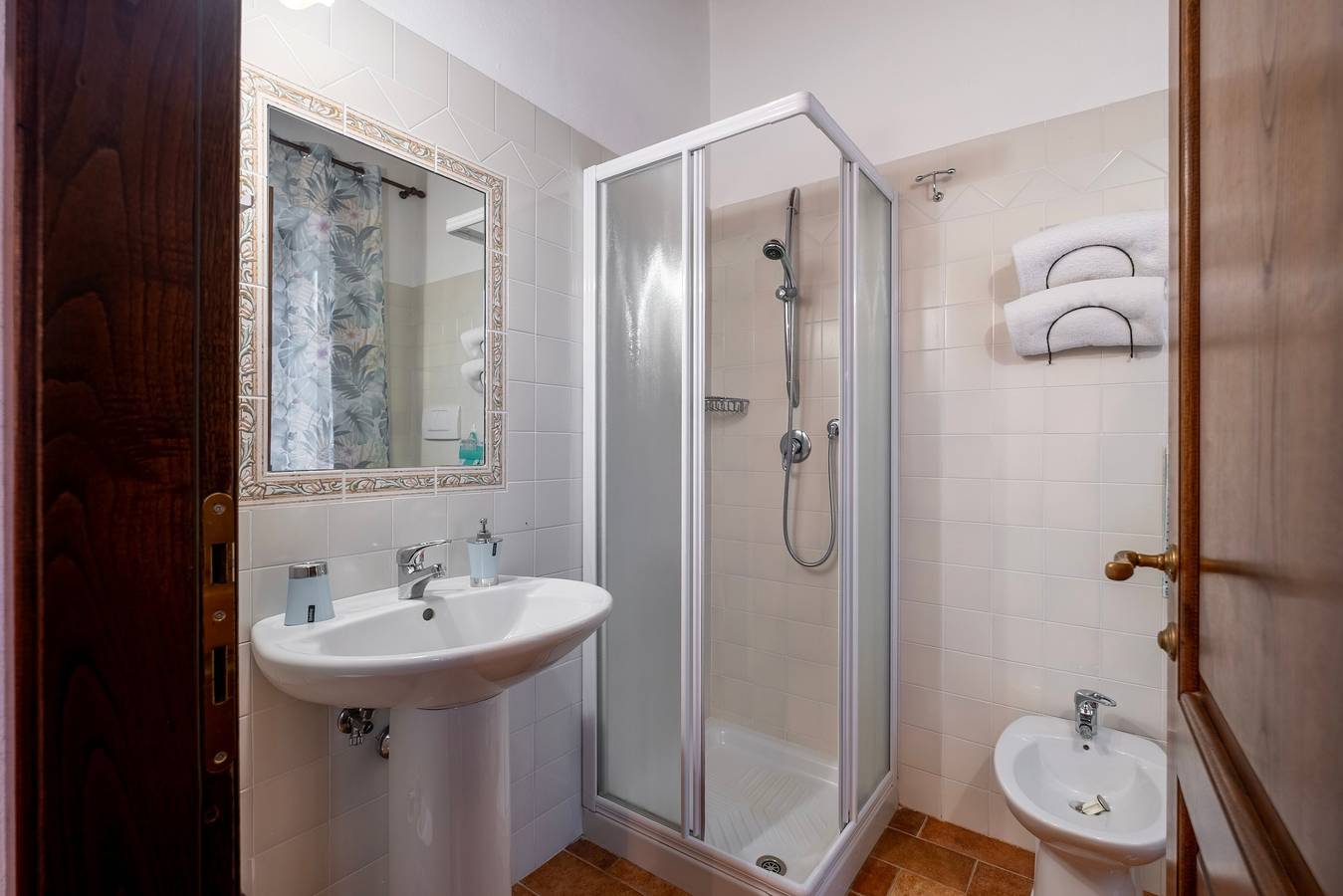 Ganze Wohnung, Ferienwohnung 'Tiffany' mit Pool und gemeinsamem Garten in Semproniano, Grosseto Provinz