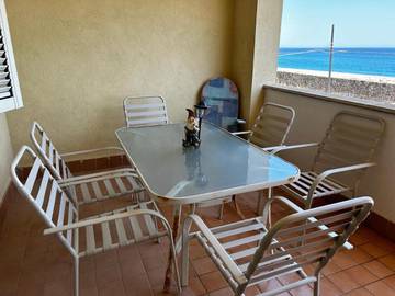 Gîte pour 6 personnes, avec terrasse et vue à Bianco (homonymie)