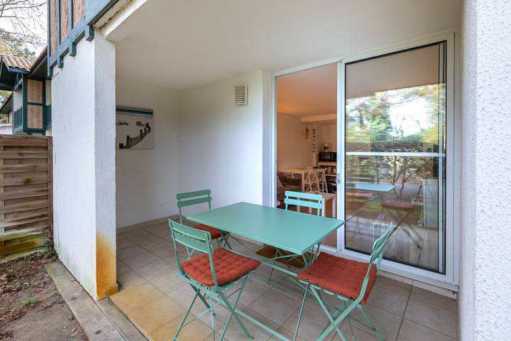Apartamento inteiro, Apartamento "Bisbau" com Terraço Privado, Jardim Privado e Piscinas Partilhadas in Moliets-et-Maa, Côte d’Argent