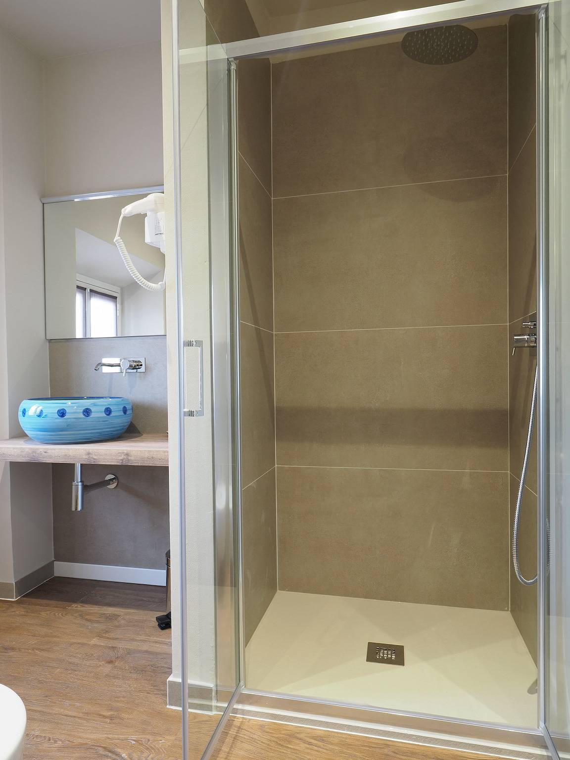 Ganze Ferienwohnung, Relais Dogana - Room 4 in Moniga del Garda, Gardasee-Berge