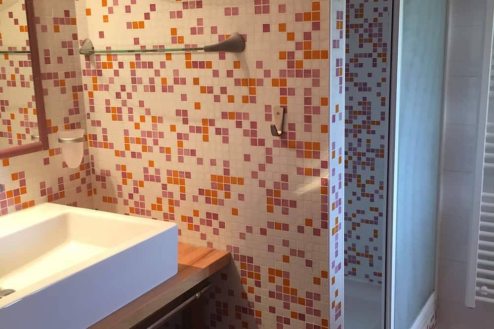 Steinhaus \"Schnittlauch\" in Mirabel-aux-Baronnies, Nyons und Umgebung