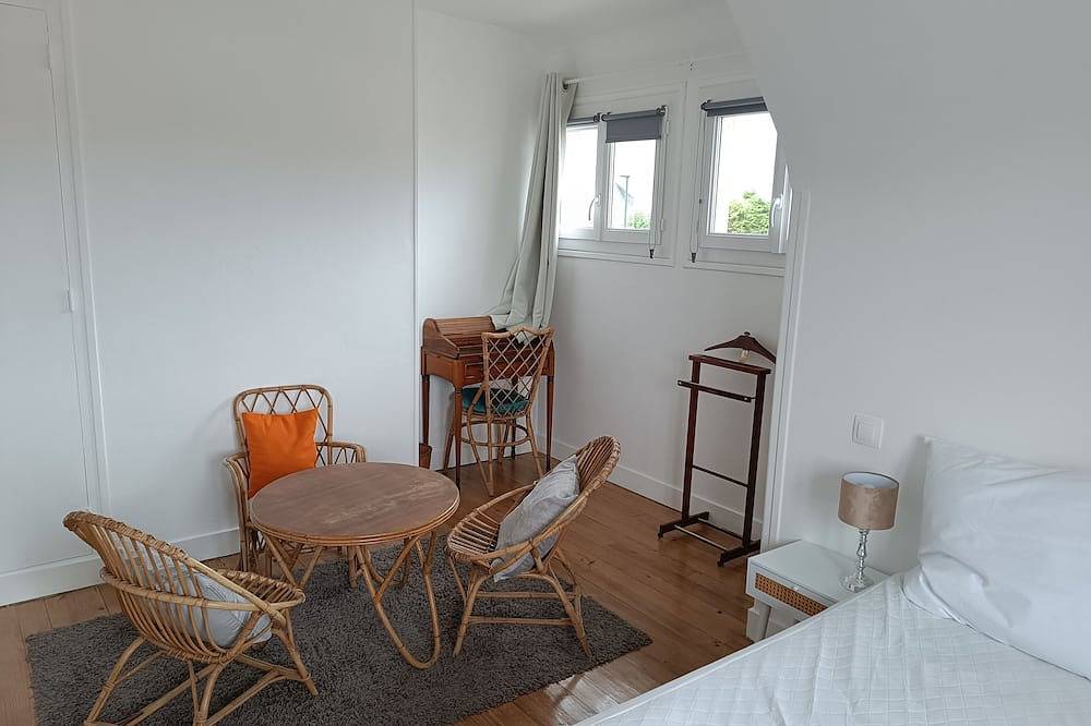 Maison avec jardin à 30 mètres de la plage in Ver-sur-Mer, Côte de Nacre