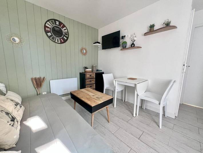 Gîte pour 4 personnes, avec vue sur le lac et jardin dans Vandré - 3