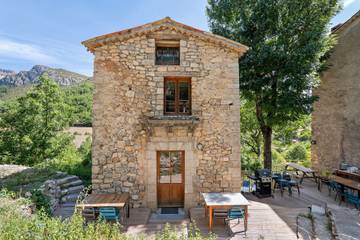 Chambre pour 4 Personnes dans Blieux, Provence, Photo 2
