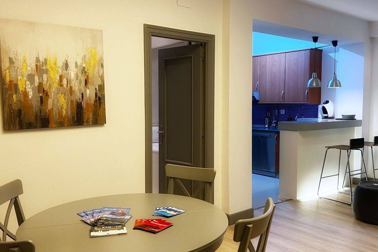 Appartamento intero, Tristan apartamento de Diseño con A/C in Bilbao, Biscaglia