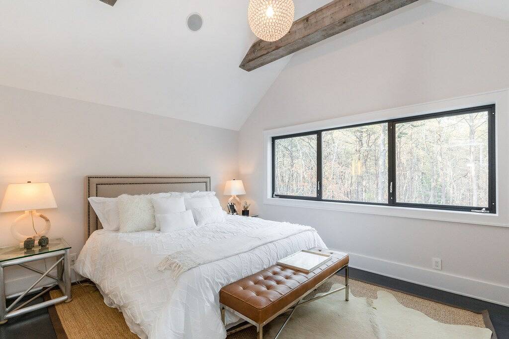 Vacation Home for 10 Guests in Wainscott, North Fork