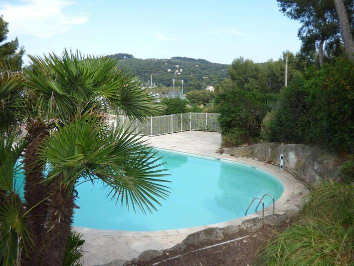Gîte pour 4 personnes, avec balcon et piscine dans Port Pin Rolland