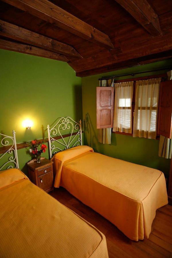 Casa rural con piscina para 2 personas, con Balcón y Terraza además de Jardín y Piscina en Eo-Navia - 2