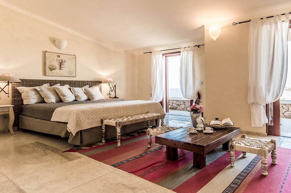 Villa Portobello Lux Independent Villa in Portobello di Gallura, Gallura