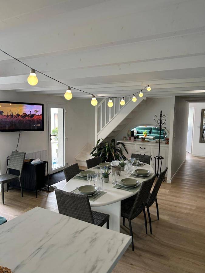 Location de vacances pour 8 personnes, avec vue et jardin à Treillières - 2