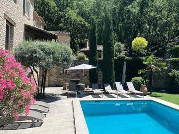 Location De Vacances pour 12 Personnes dans Robion, Parc naturel régional du Luberon, Photo 2